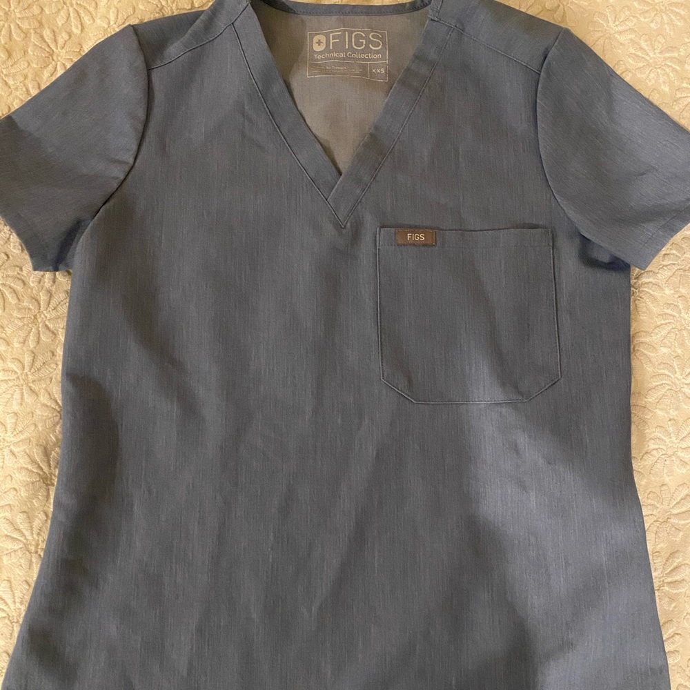 Figs heather Indigo Catarina scrub top xxs